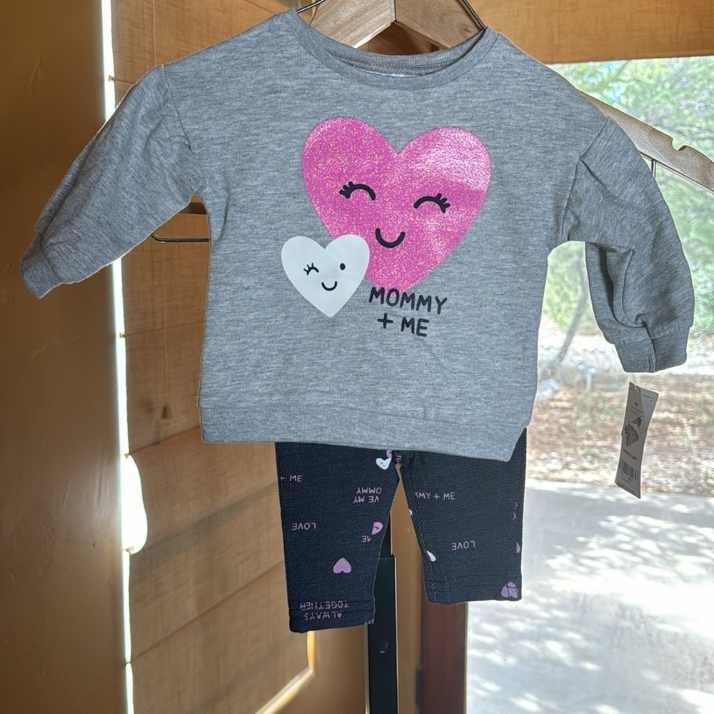 NWT Carter's 2-Piece Mommy Heart Top & Knit Denim Legging Set Size 3 Mths - Picture 4 of 11